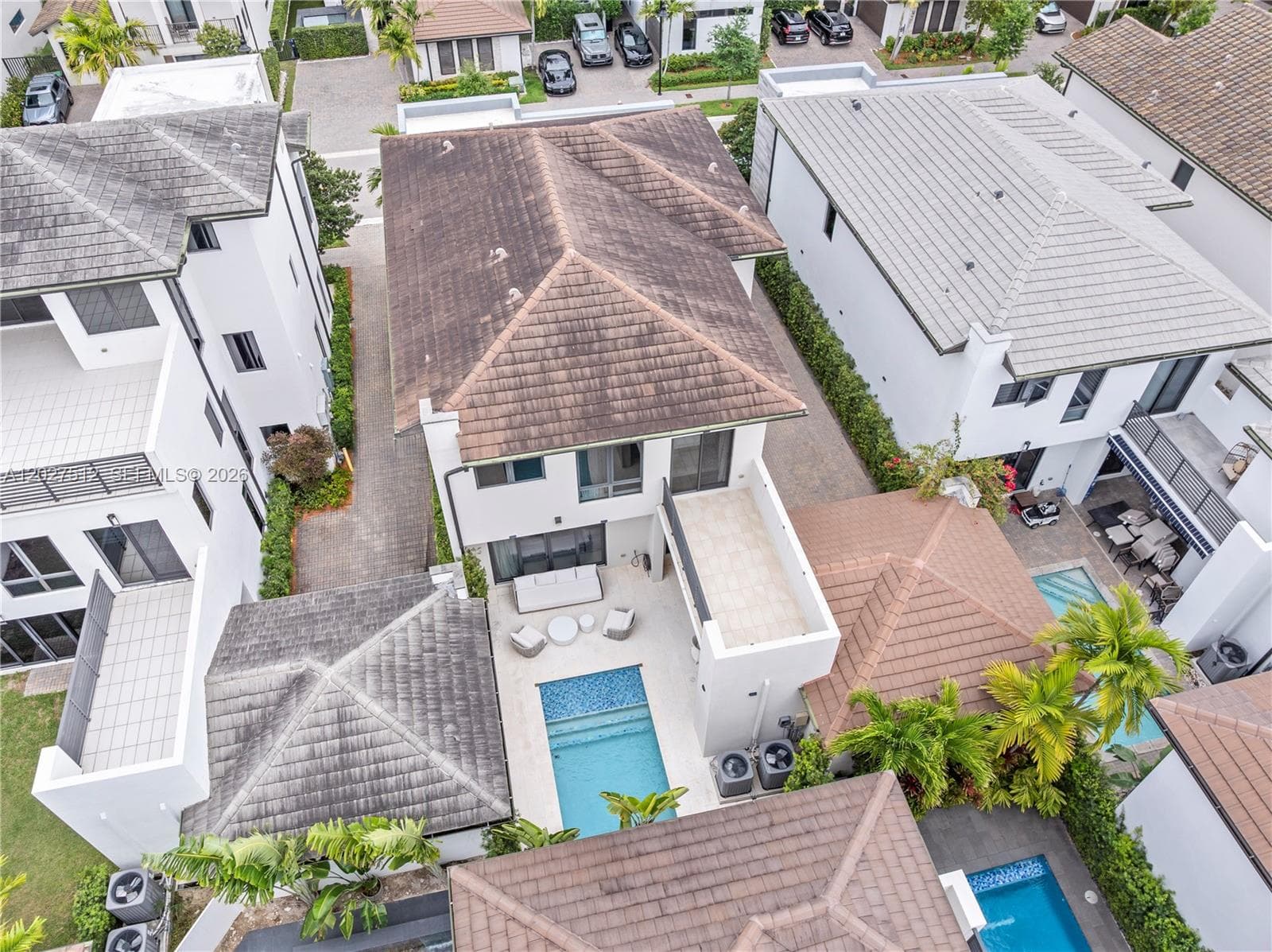 8162 NW 48th Ter, Doral FL 33166 — 69