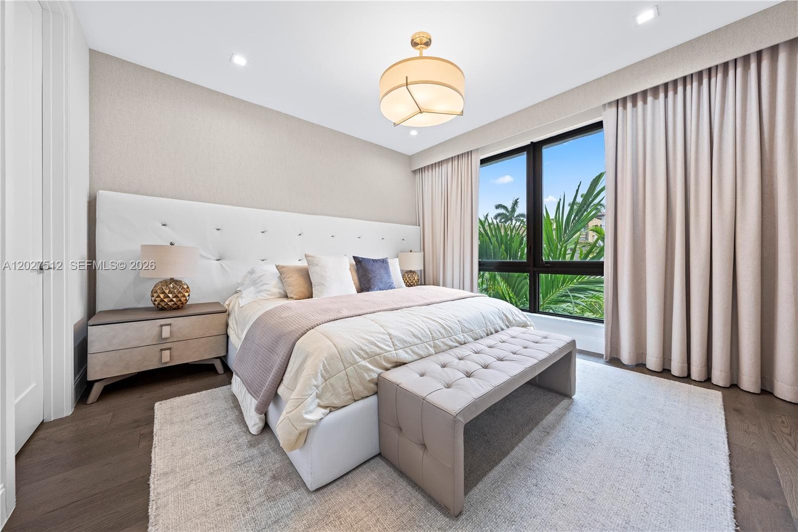 8162 NW 48th Ter, Doral FL 33166 — 33