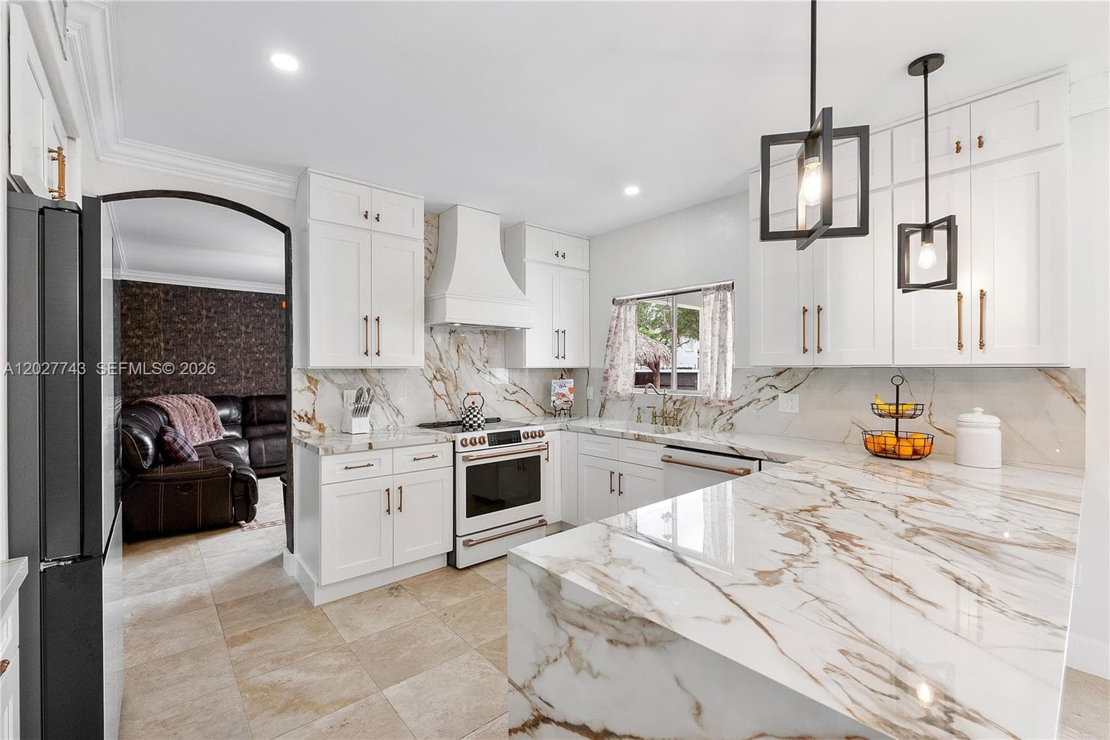 16732 NW 89th Pl, Miami Lakes FL 33018 — 11
