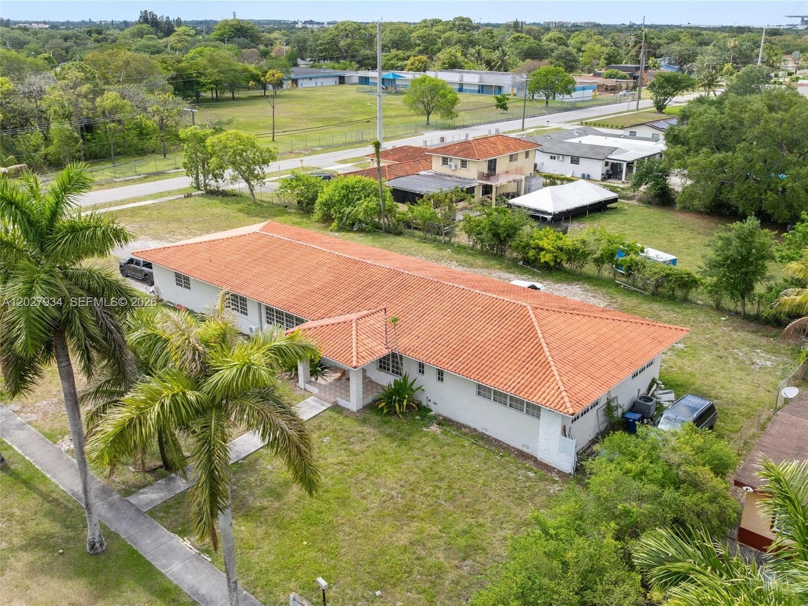 1895 NW 175th St, Miami Gardens FL 33056 — 1