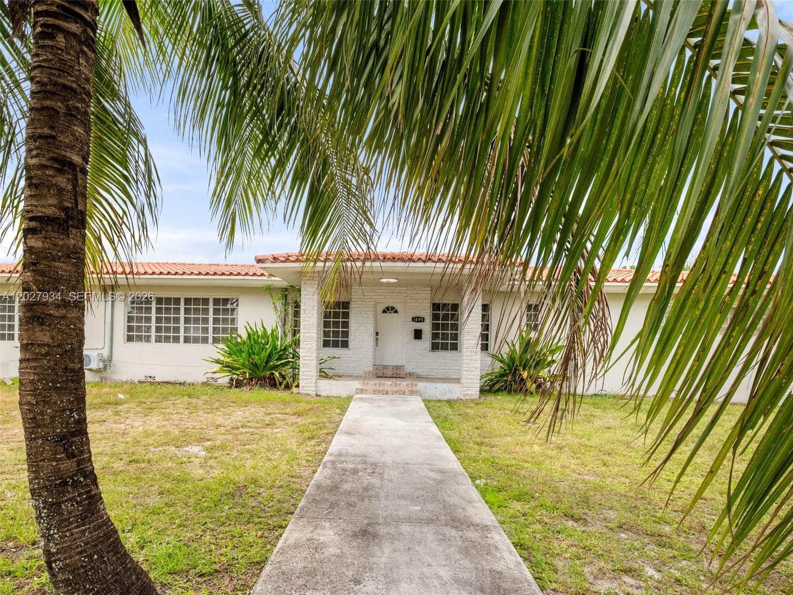 1895 NW 175th St, Miami Gardens FL 33056 — 33