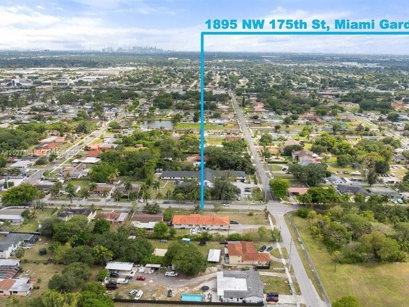 1895 NW 175th St, Miami Gardens FL 33056 — 4
