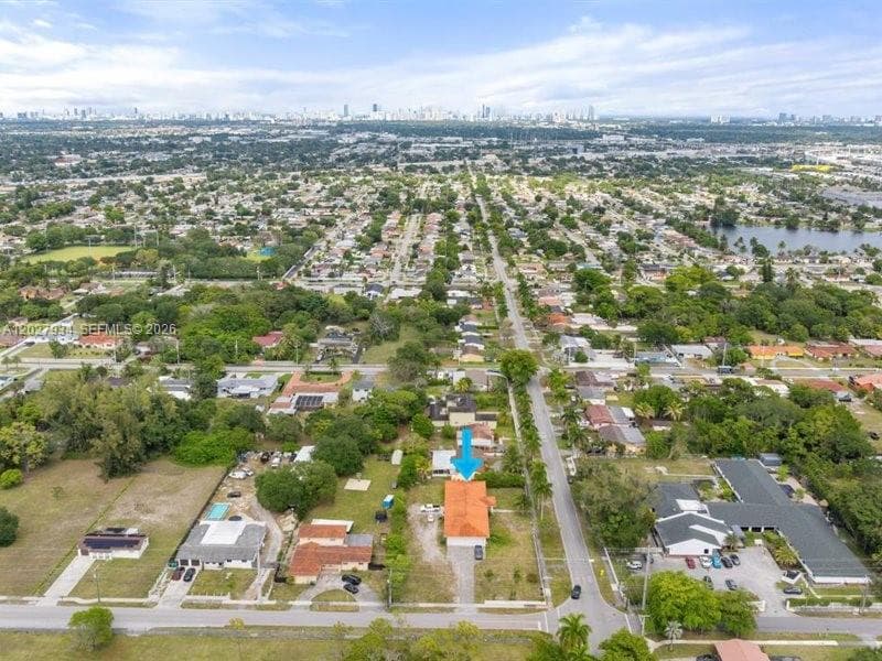 1895 NW 175th St, Miami Gardens FL 33056 — 8