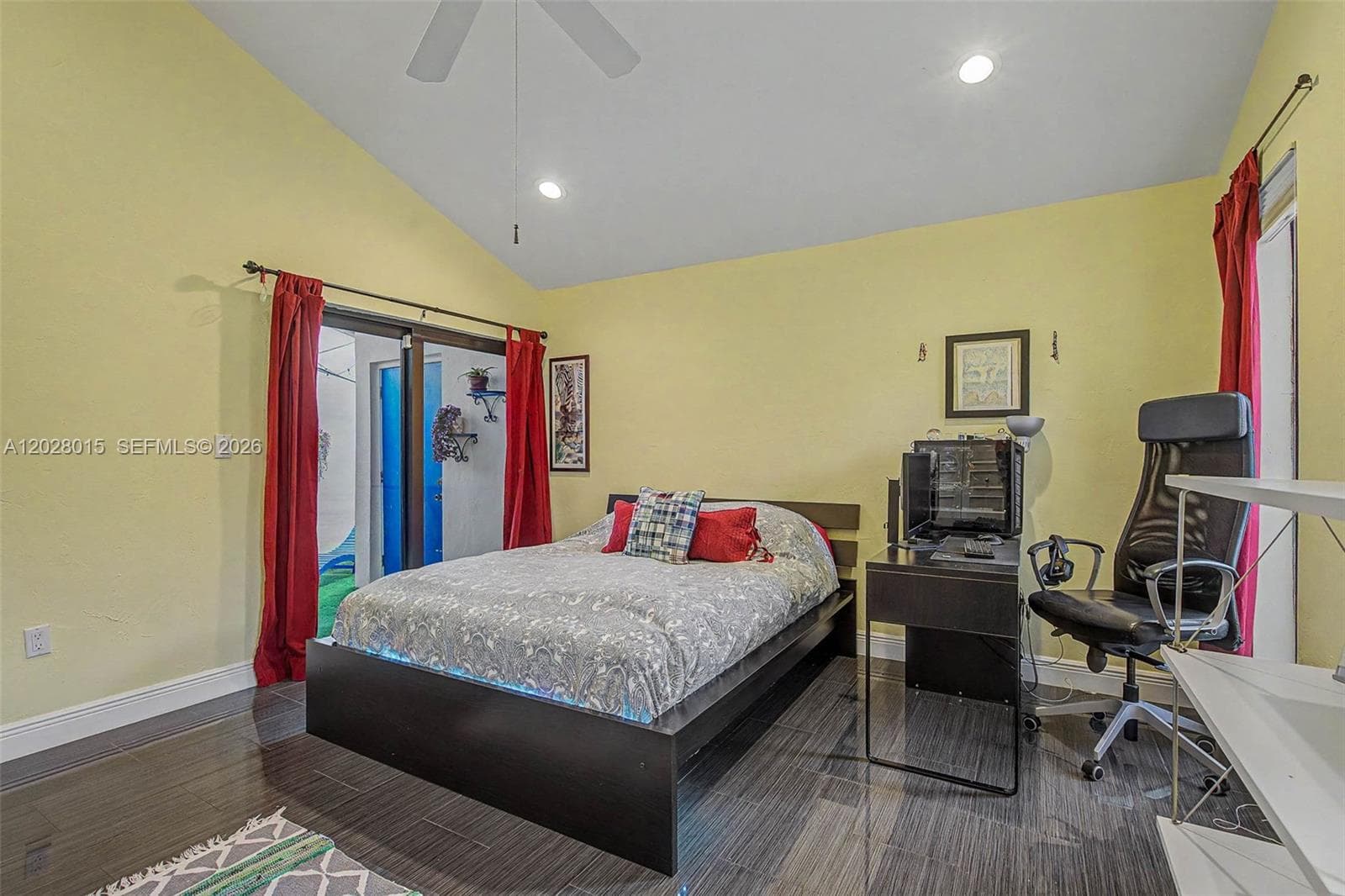 6671 SW 70th Ter # 20, South Miami FL 33143 — 22