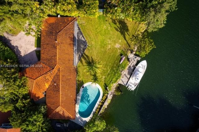 230 Edgewater Dr, Coral Gables FL 33133 — 2
