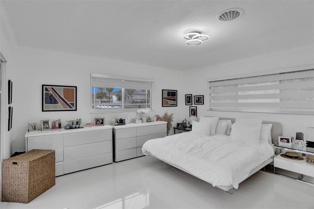 3101 NE 164th Street, North Miami Beach FL 33160 — 27