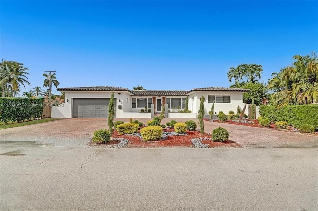 3101 NE 164th Street, North Miami Beach FL 33160 — 2