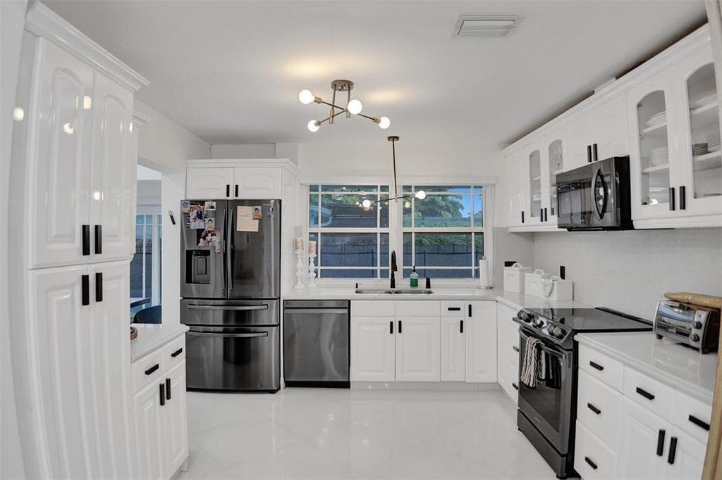 3101 NE 164th Street, North Miami Beach FL 33160 — 12