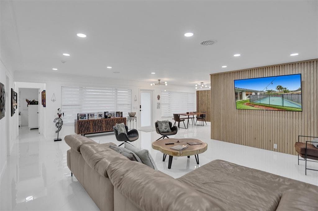 3101 NE 164th Street, North Miami Beach FL 33160 — 51
