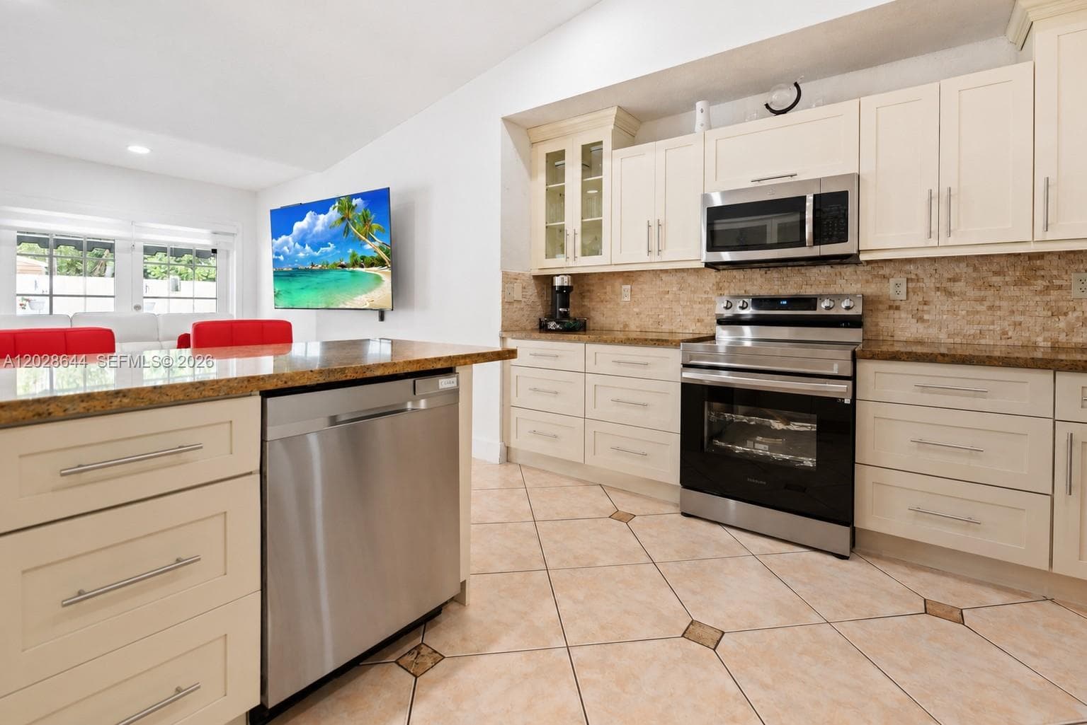 7819 NW 166th Ter, Miami Lakes FL 33016 — 12