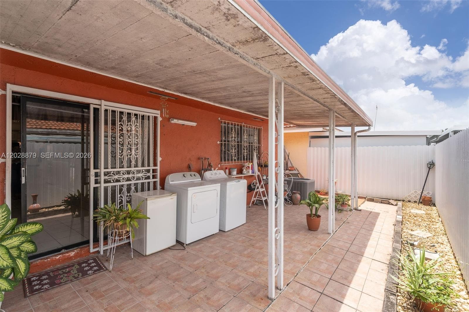 8805 NW 114th Ter, Hialeah Gardens FL 33018 — 23