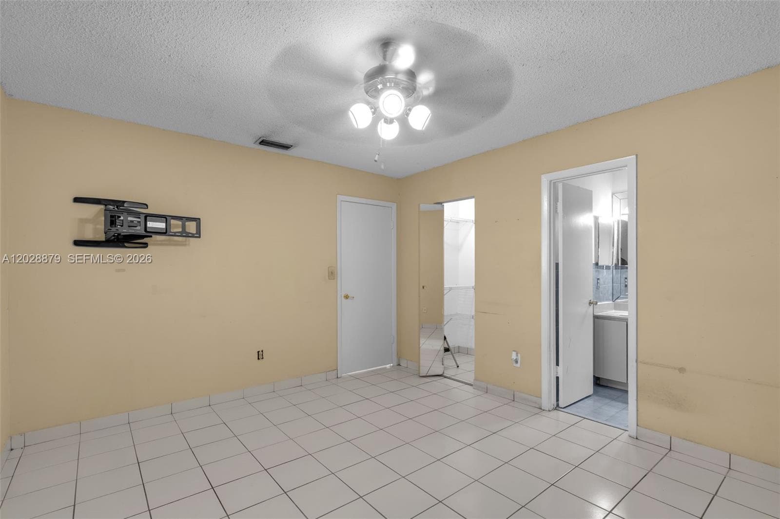 8805 NW 114th Ter, Hialeah Gardens FL 33018 — 13