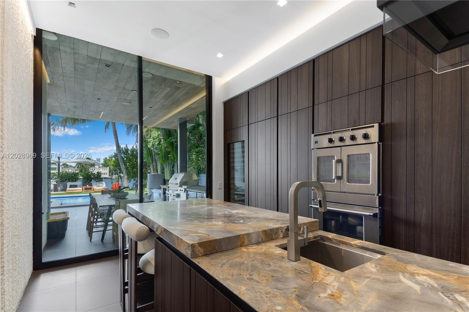 508 W Dilido Dr, Miami Beach FL 33139 — 18