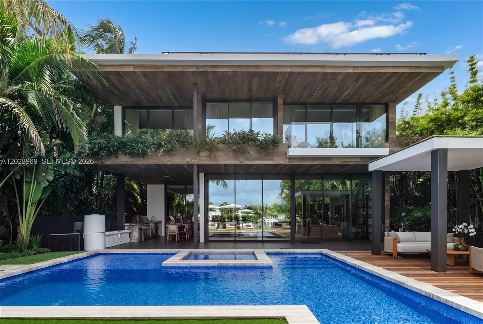 508 W Dilido Dr, Miami Beach FL 33139 — 25