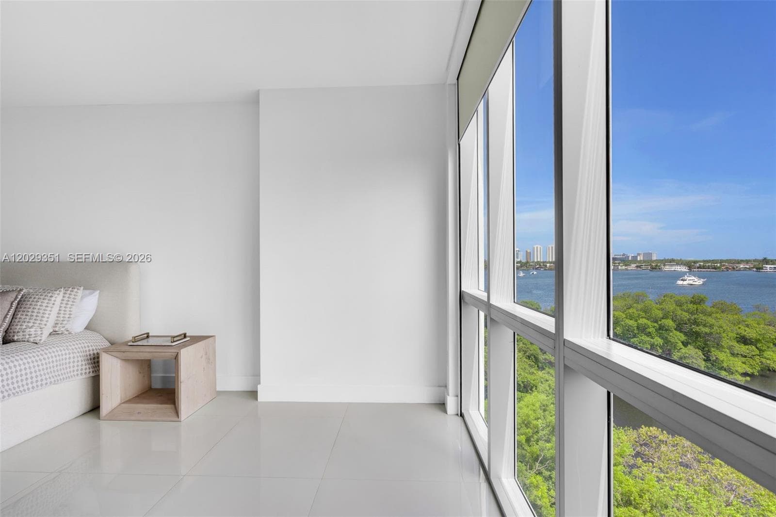 17111 BISCAYNE BL # 506, North Miami Beach FL 33160 — 26