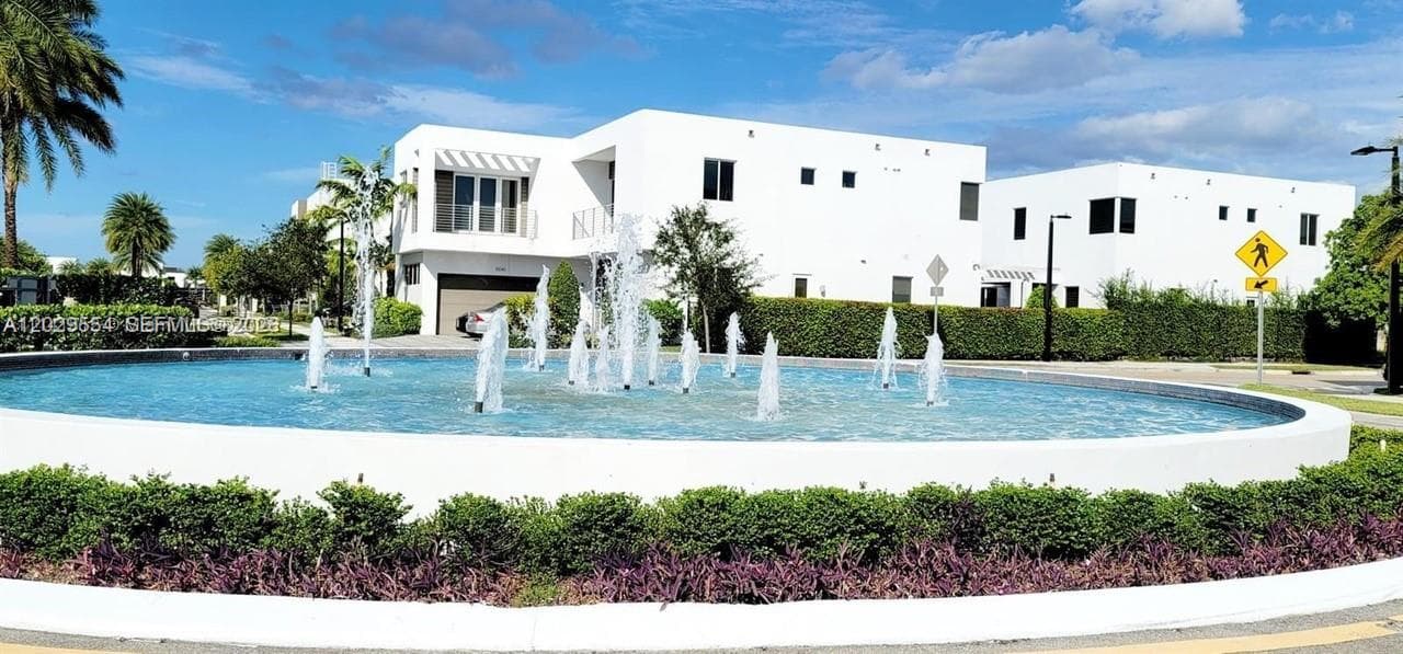 7480 NW 99th Ave, Doral FL 33178 — 19