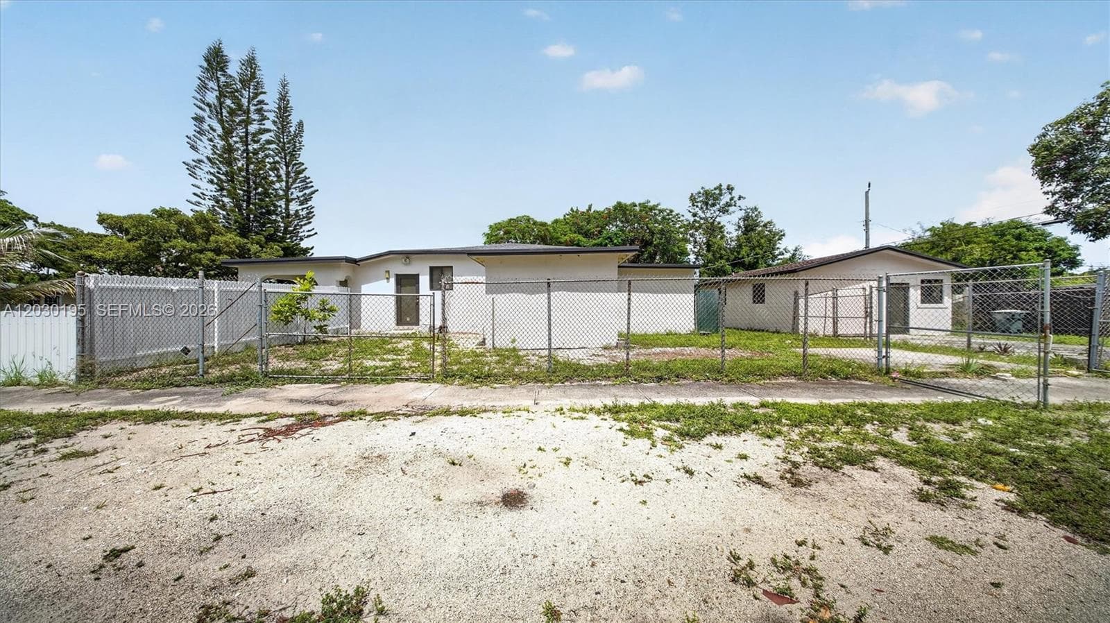900 Superior St, Opa-Locka FL 33054 — 43