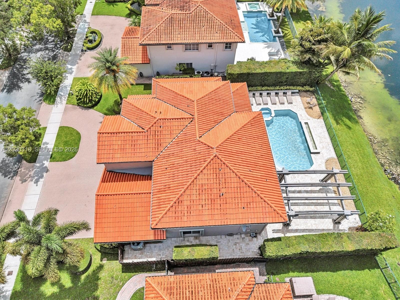 8052 NW 161st Ter, Miami Lakes FL 33016 — 42