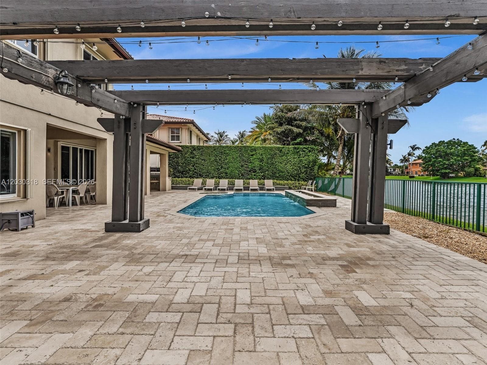 8052 NW 161st Ter, Miami Lakes FL 33016 — 46