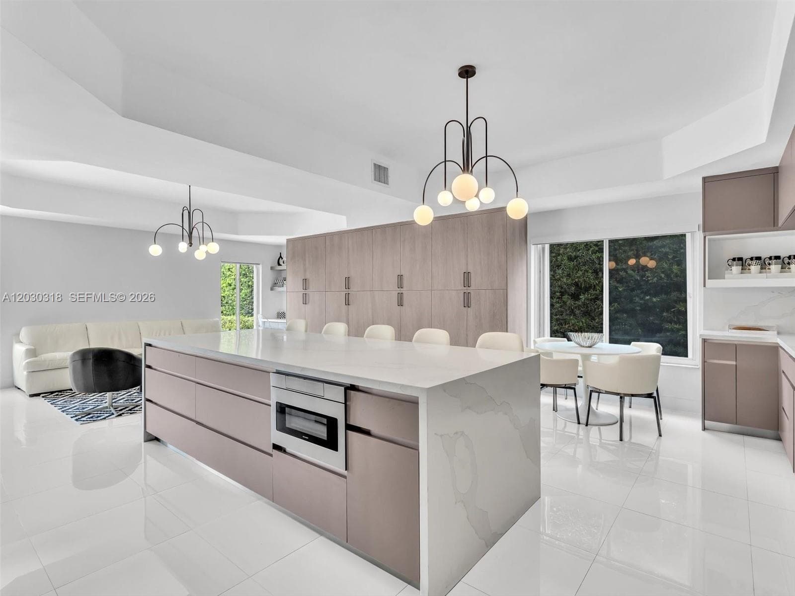 8052 NW 161st Ter, Miami Lakes FL 33016 — 17