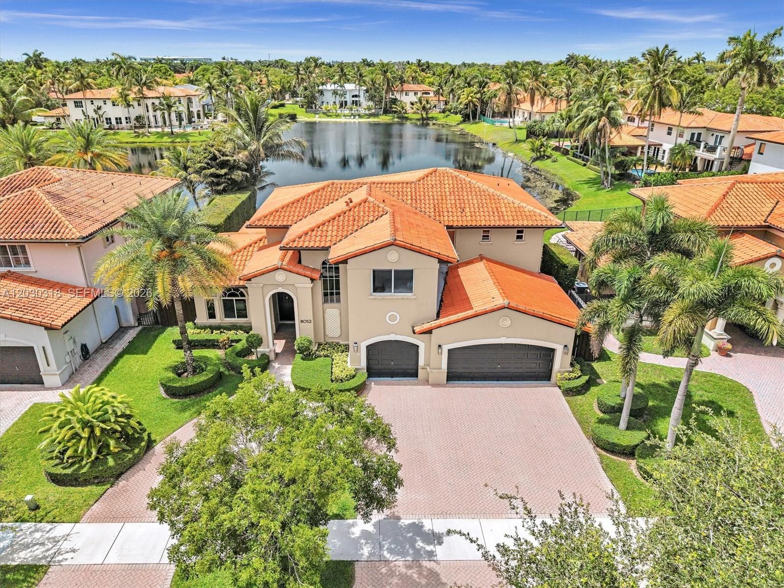 8052 NW 161st Ter, Miami Lakes FL 33016 — 41