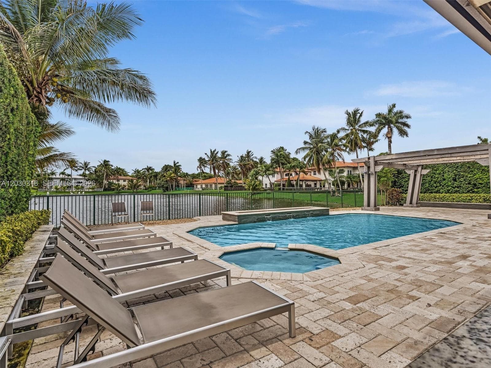8052 NW 161st Ter, Miami Lakes FL 33016 — 4
