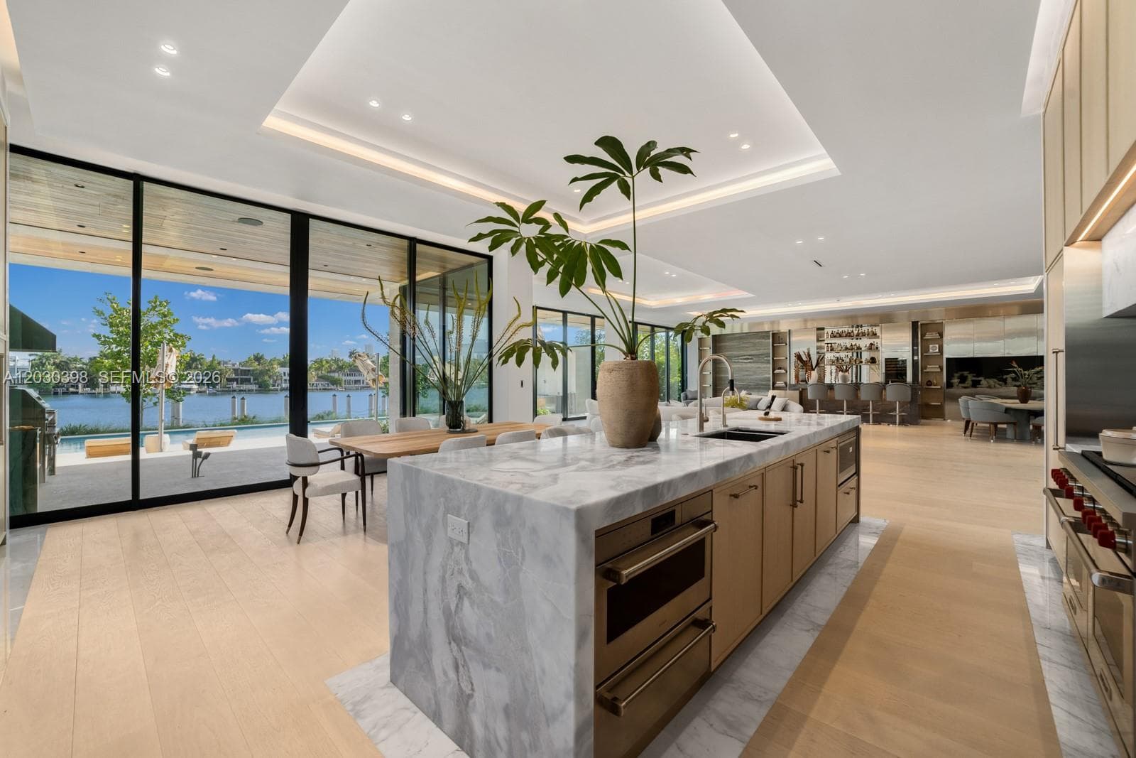 360 S Hibiscus Drive, Miami Beach FL 33139 — 25