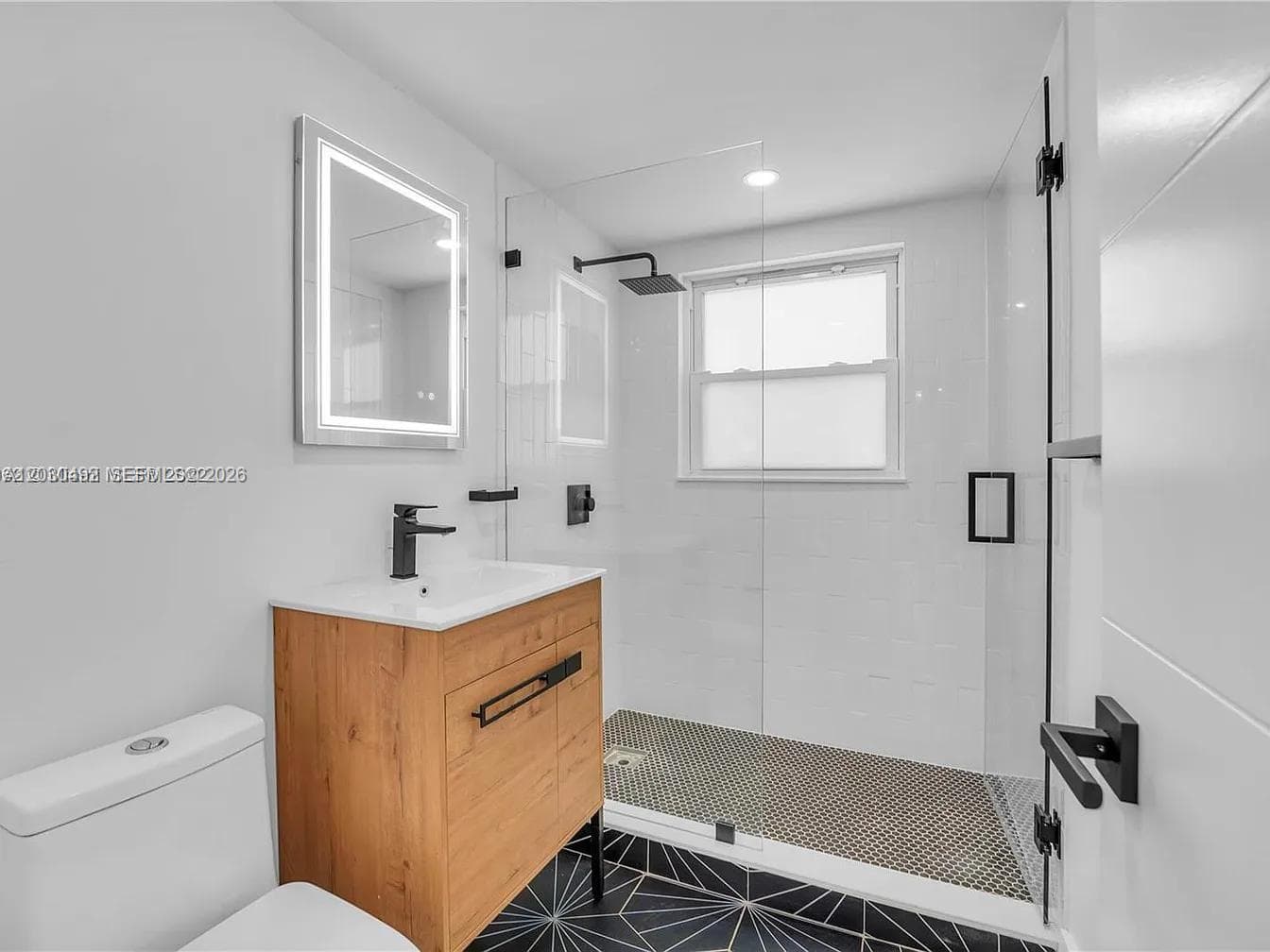 1905 Alamanda Dr, North Miami FL 33181 — 13