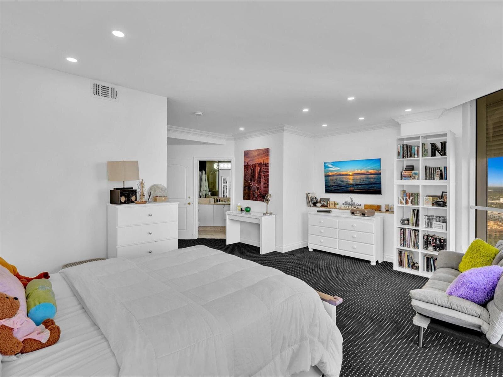 7000 Island Boulevard # 06, Aventura FL 33160 — 29