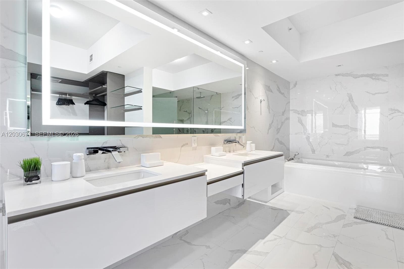5500 Island Estates Dr # 506, Aventura FL 33160 — 25