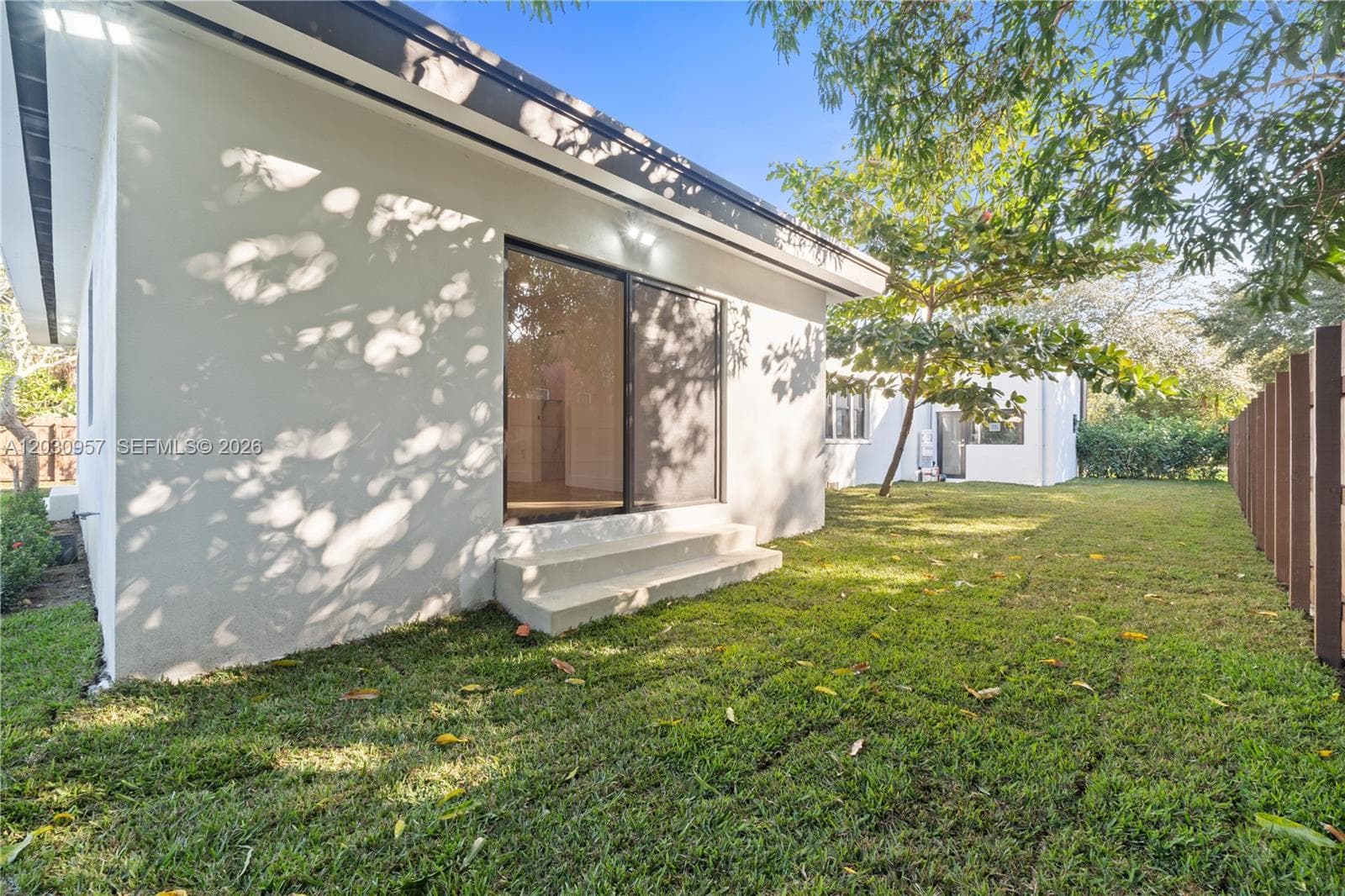 665 NE 117th st, Biscayne Park FL 33161 — 36