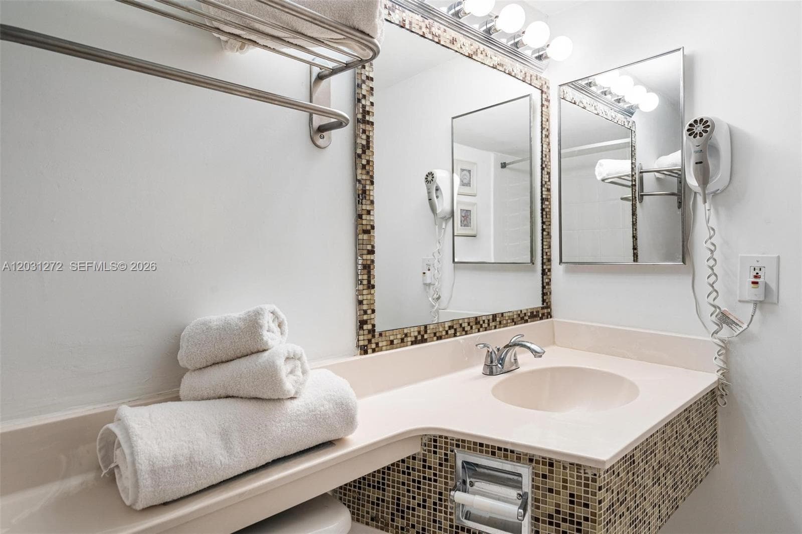 19201 Collins Ave # 104, Sunny Isles Beach FL 33160 — 6