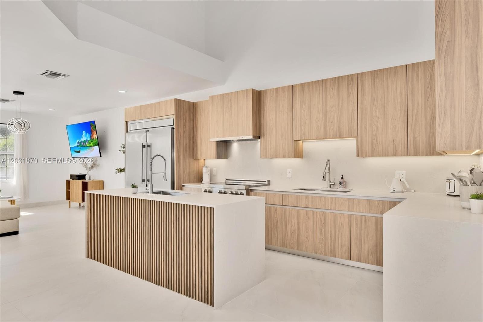2940 NE 164th St, North Miami Beach FL 33160 — 6