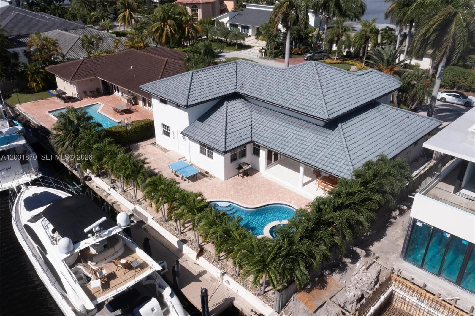 2940 NE 164th St, North Miami Beach FL 33160 — 46