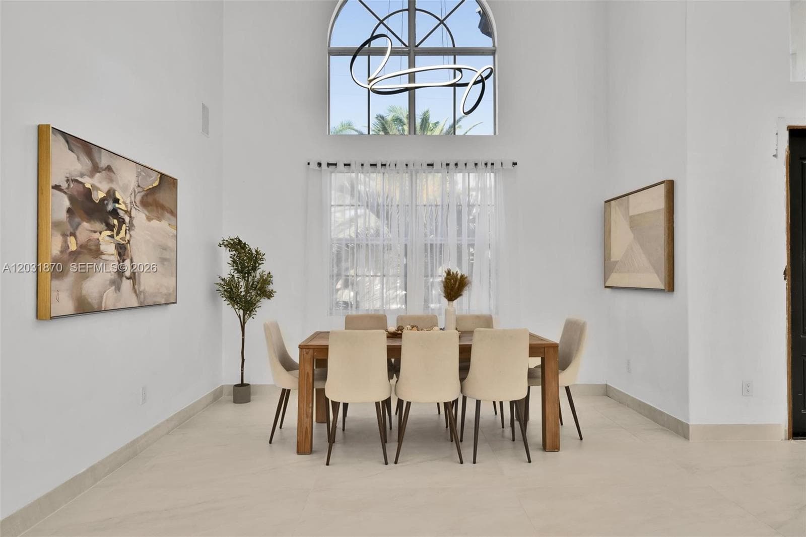 2940 NE 164th St, North Miami Beach FL 33160 — 5