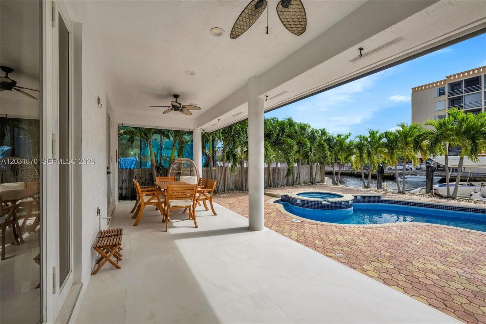 2940 NE 164th St, North Miami Beach FL 33160 — 33