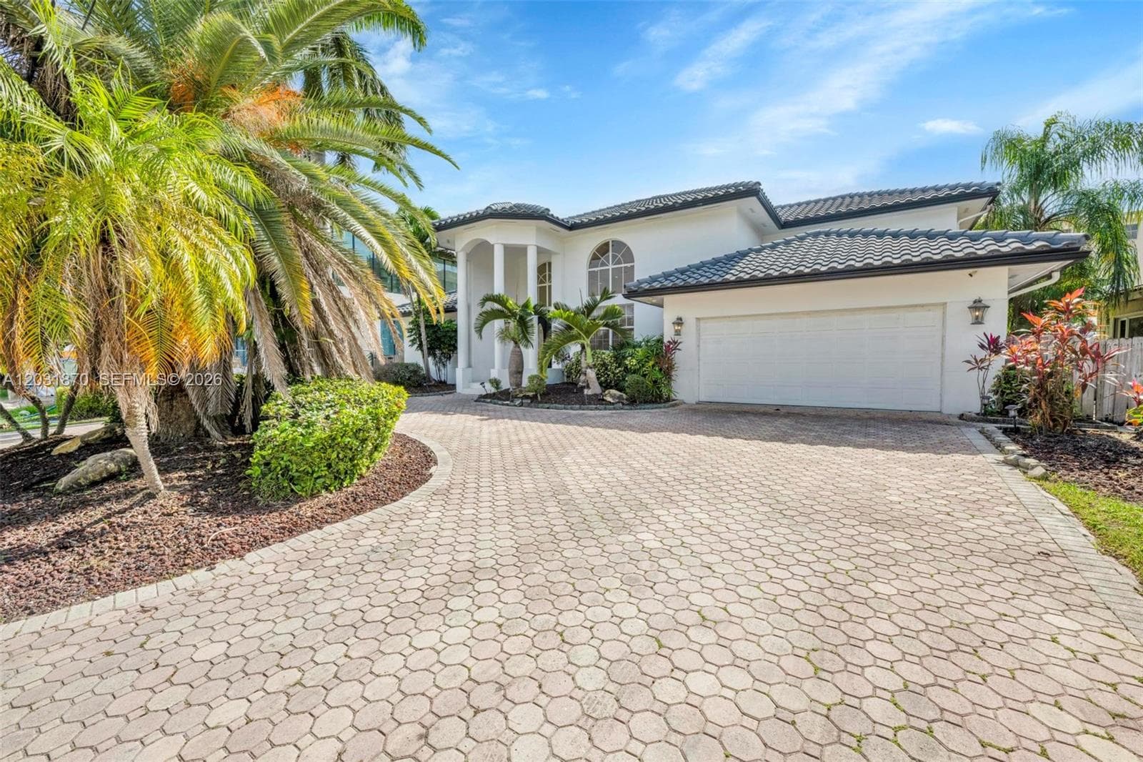 2940 NE 164th St, North Miami Beach FL 33160 — 40