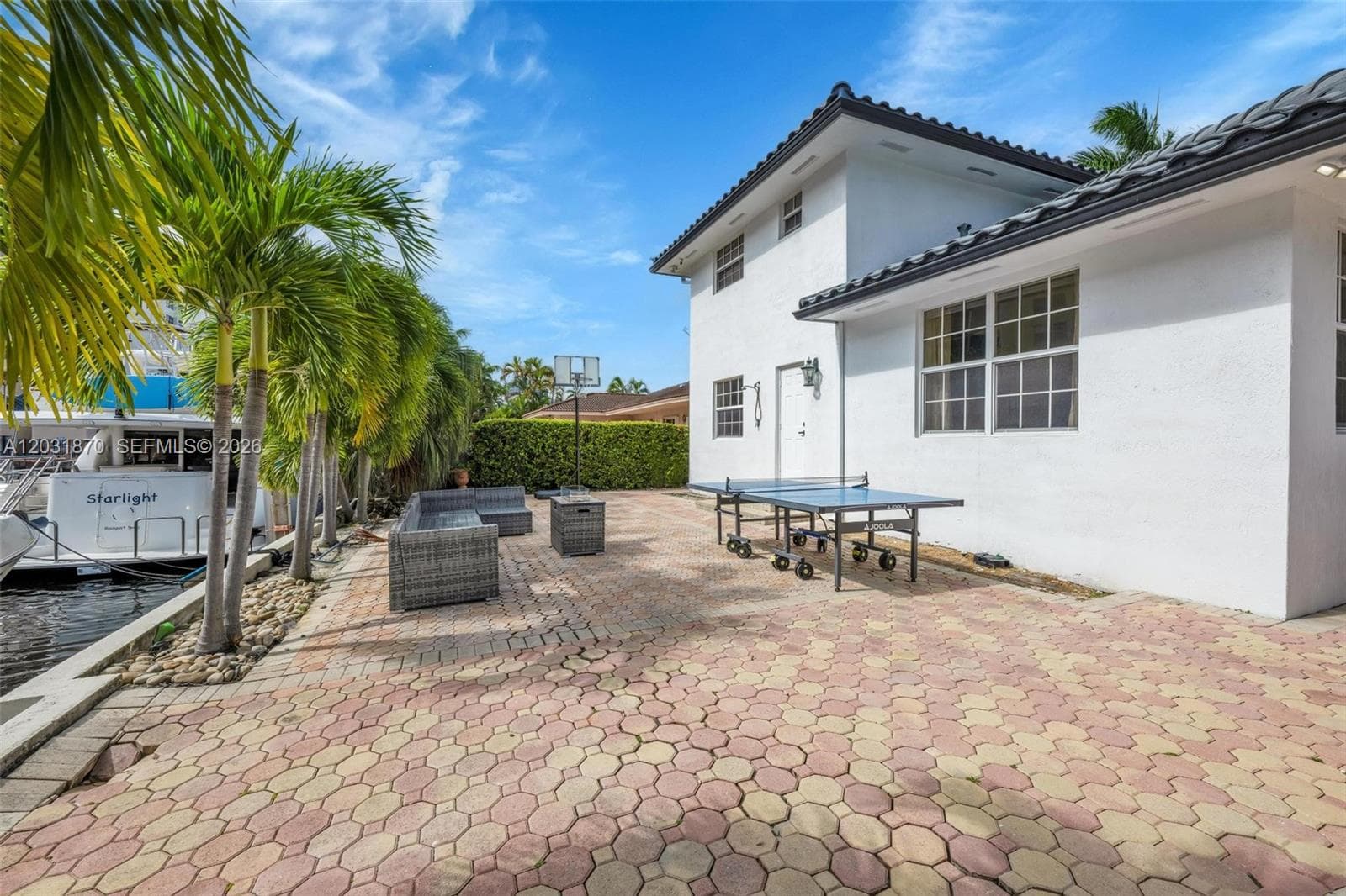 2940 NE 164th St, North Miami Beach FL 33160 — 39