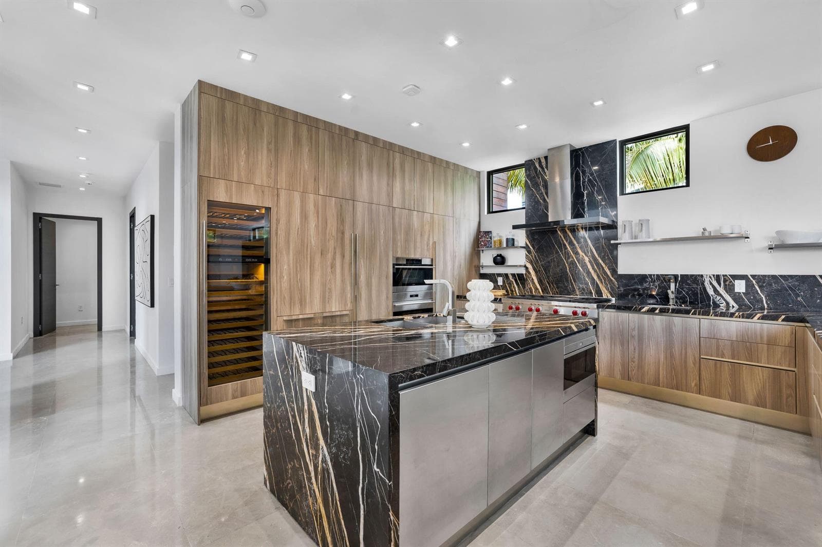 3462 NE 171st Street, North Miami Beach FL 33160 — 27