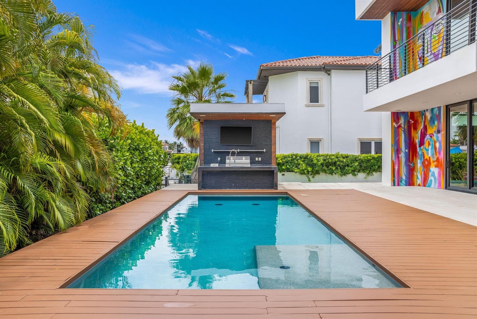 3462 NE 171st Street, North Miami Beach FL 33160 — 96
