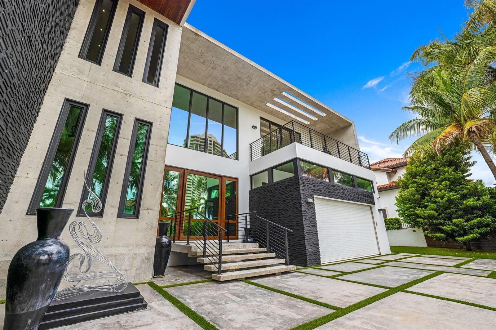 3462 NE 171st Street, North Miami Beach FL 33160 — 1