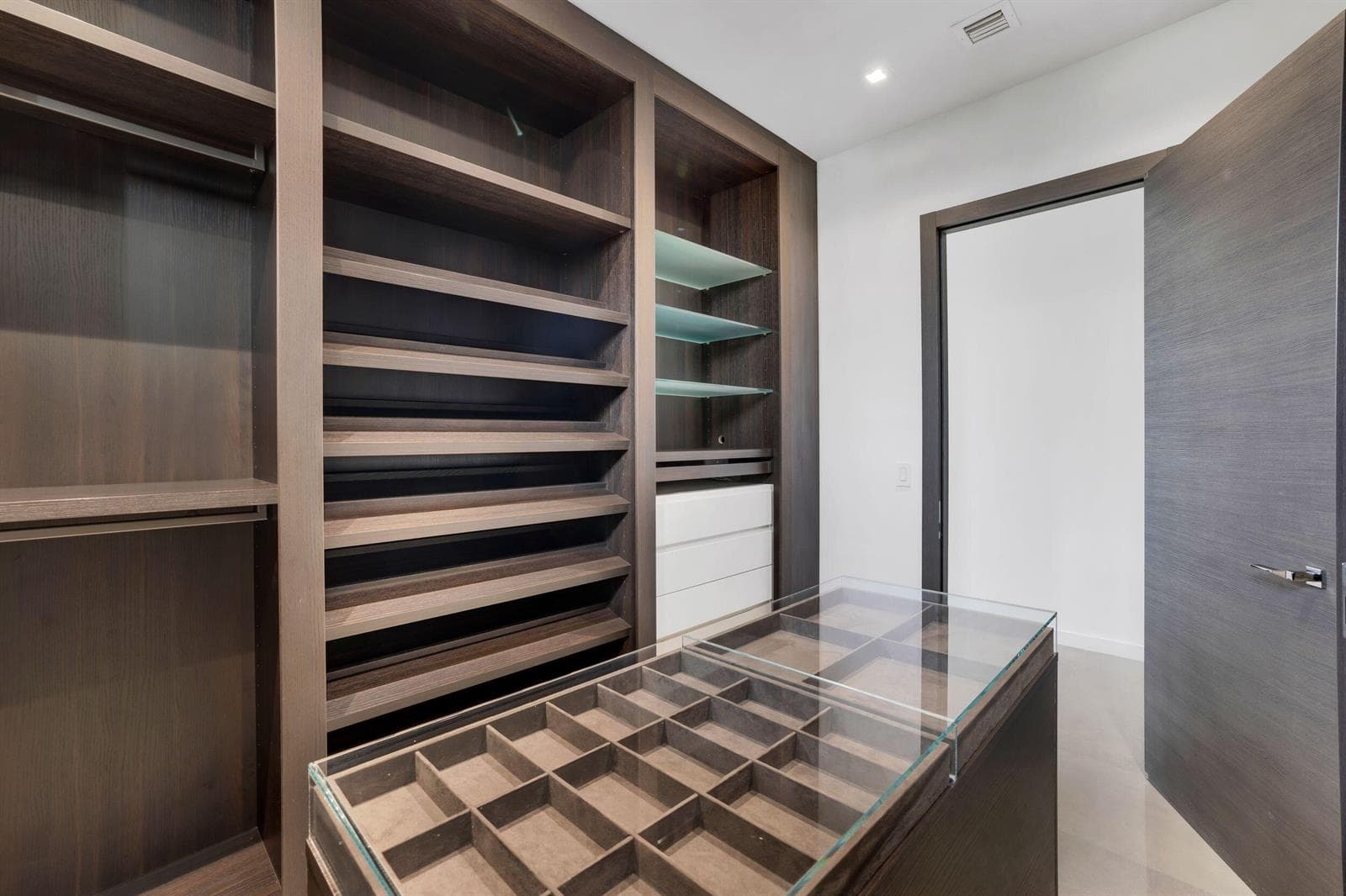 3462 NE 171st Street, North Miami Beach FL 33160 — 58