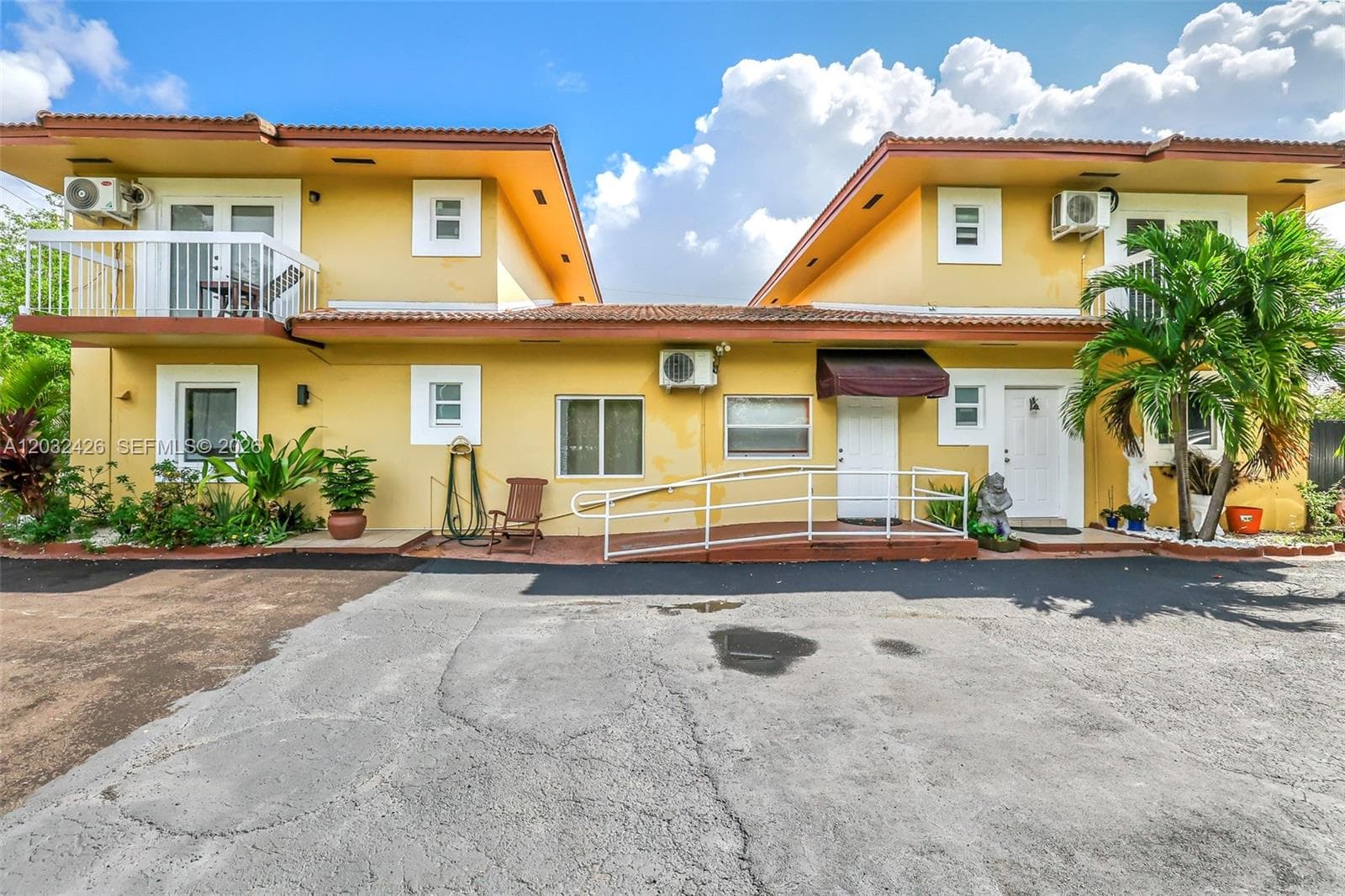 12085 W Dixie Highway, Biscayne Park FL 33161 — 2
