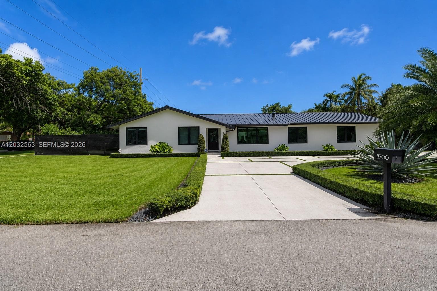 8700 SW 175th St, Palmetto Bay FL 33157 — 2