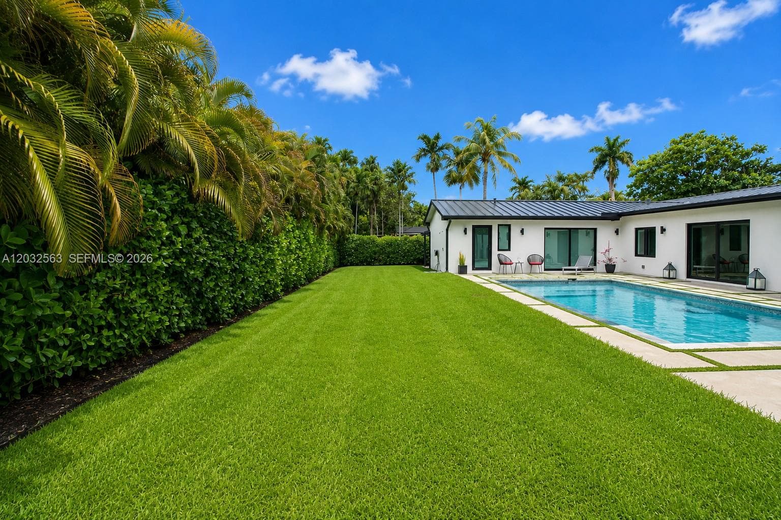 8700 SW 175th St, Palmetto Bay FL 33157 — 3