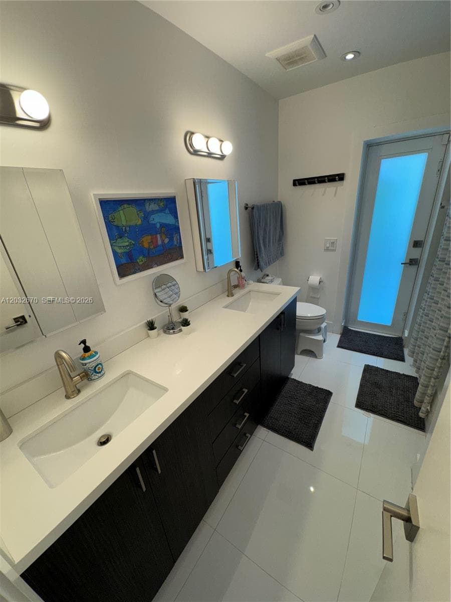 13305 Biscayne Island Ter, North Miami FL 33181 — 18