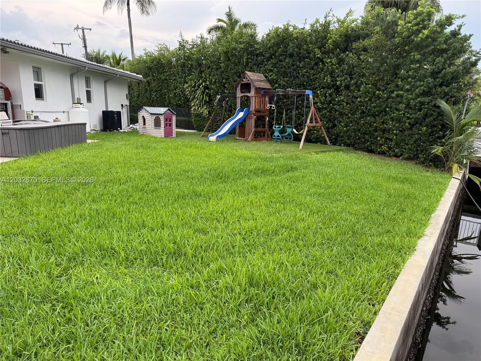 13305 Biscayne Island Ter, North Miami FL 33181 — 35