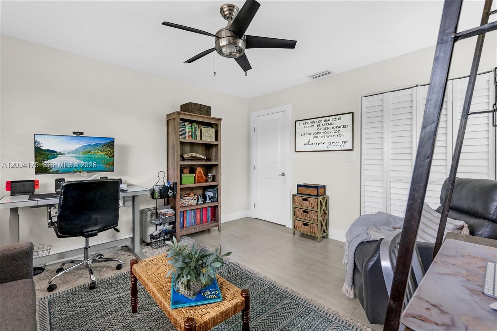 8601 Dundee Ter, Miami Lakes FL 33016 — 32