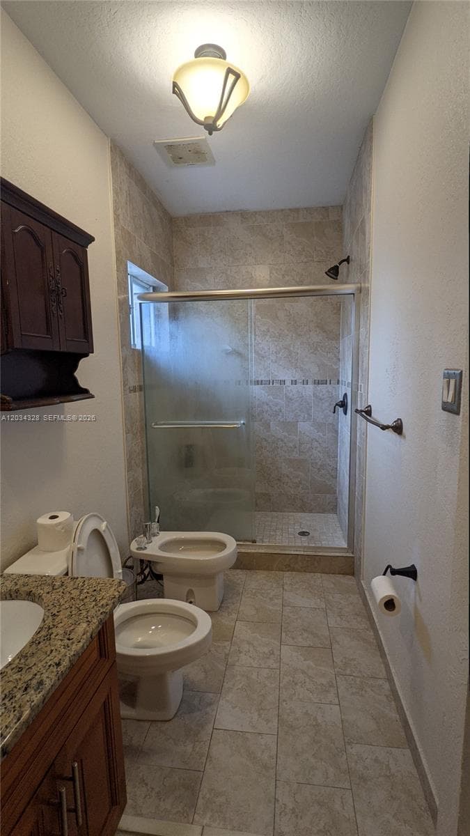 8929 NW 165th Ter, Miami Lakes FL 33018 — 15