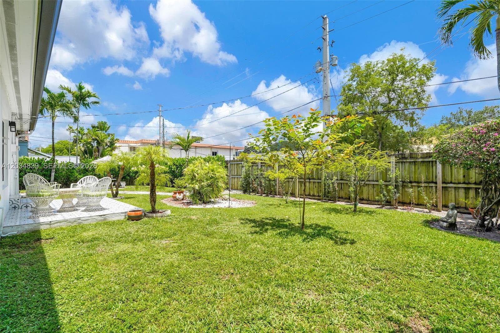 240 Nahkoda Dr, Miami Springs FL 33166 — 51